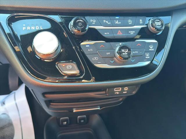 2020 Chrysler Pacifica Touring
