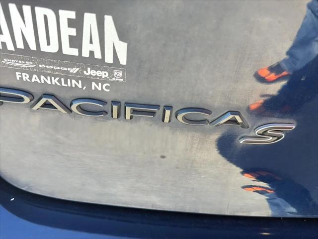 2020 Chrysler Pacifica Touring