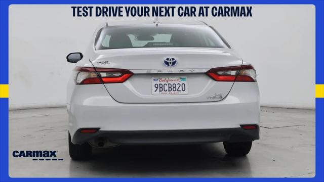 2022 Toyota Camry LE Hybrid