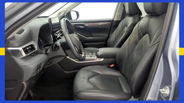 2021 Toyota Highlander Hybrid Platinum