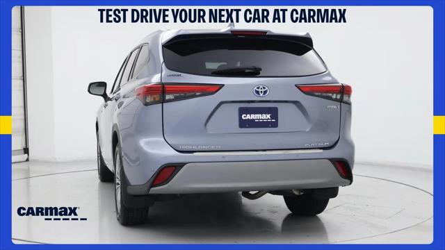 2021 Toyota Highlander Hybrid Platinum