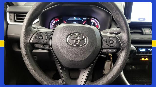 2025 Toyota RAV4 LE