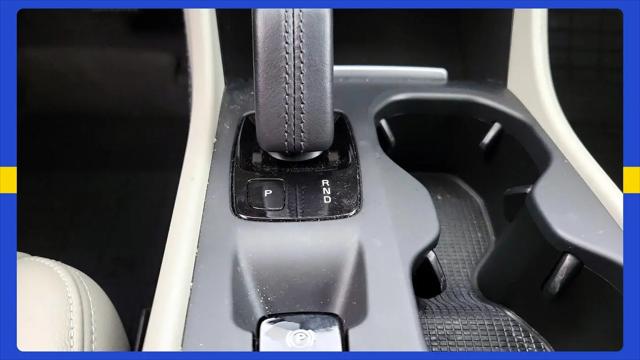 2021 Volvo XC40 T5 Momentum