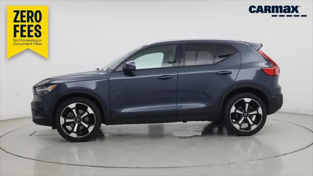 2021 Volvo XC40 T5 Momentum