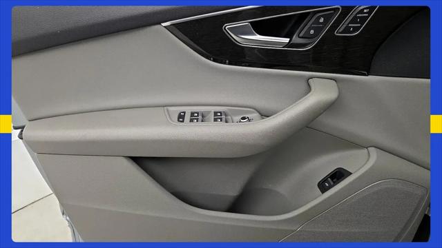 2023 Audi Q7 Premium 45 TFSI quattro Tiptronic