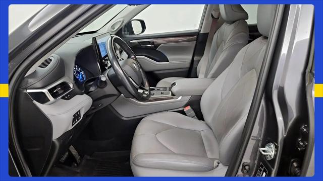 2021 Toyota Highlander Hybrid Platinum