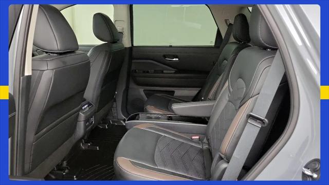 2025 Nissan Pathfinder Platinum 4WD