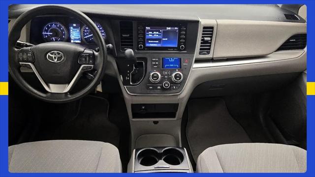 2018 Toyota Sienna LE 8 Passenger