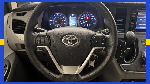 2018 Toyota Sienna LE 8 Passenger