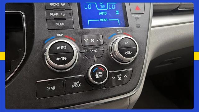 2018 Toyota Sienna LE 8 Passenger