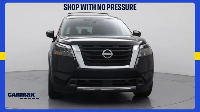 2025 Nissan Pathfinder SL FWD