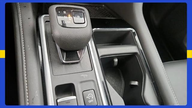 2025 Nissan Pathfinder SL FWD