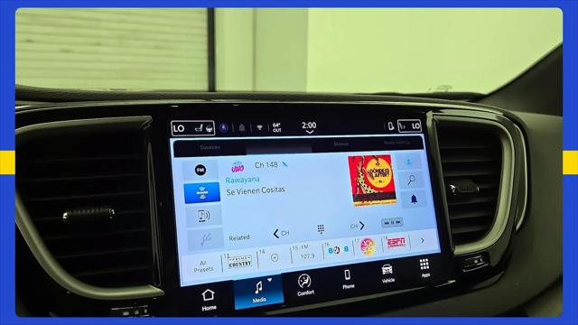 2025 Chrysler Pacifica Select
