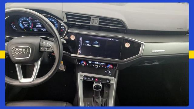2025 Audi Q3 Premium 45 TFSI S line quattro Tiptronic