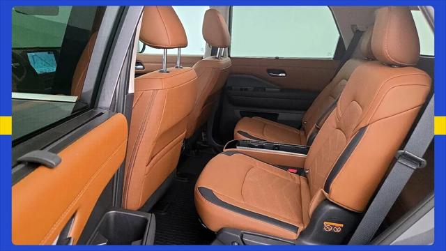 2025 Nissan Pathfinder Platinum 4WD