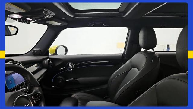 2022 MINI SE Hardtop Cooper
