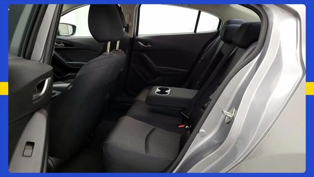 2016 Mazda Mazda3 i Sport