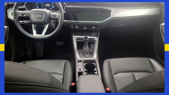 2025 Audi Q3 Premium 45 TFSI S line quattro Tiptronic
