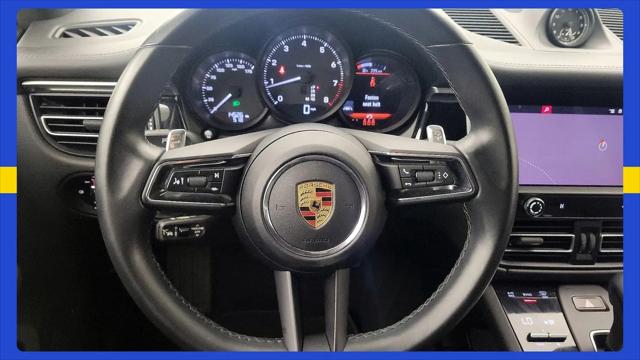 2022 Porsche Macan Macan