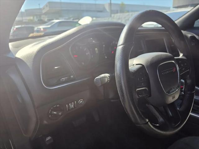 2017 Dodge Challenger SXT