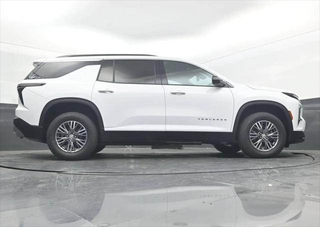 2026 Chevrolet Traverse FWD LT