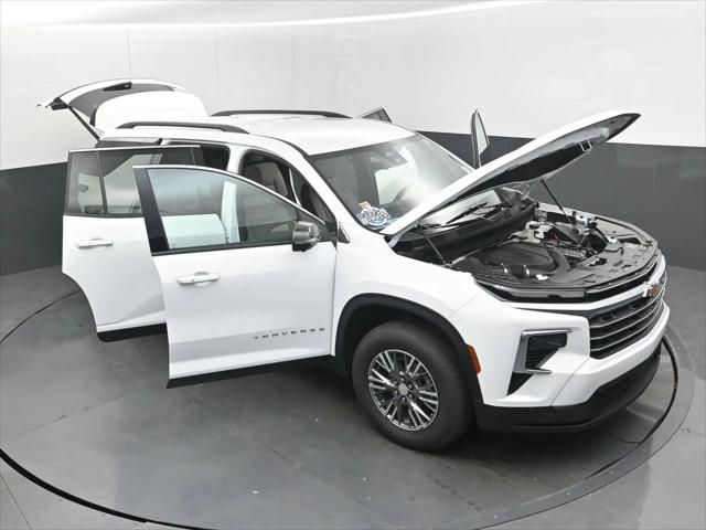 2026 Chevrolet Traverse FWD LT