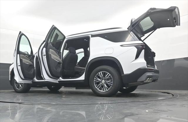 2026 Chevrolet Traverse FWD LT