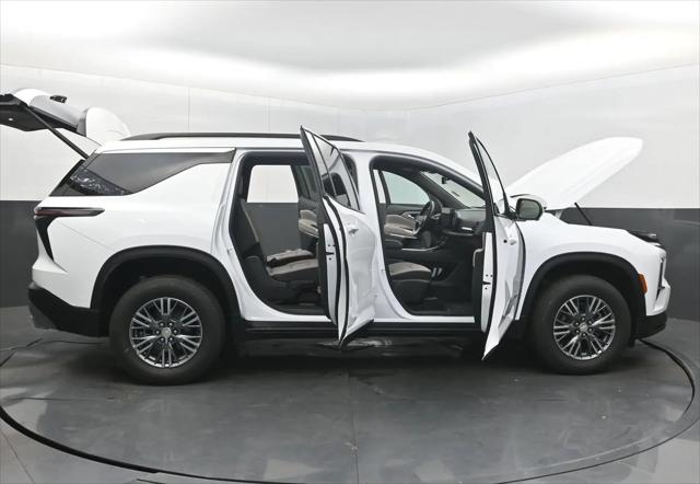 2026 Chevrolet Traverse FWD LT