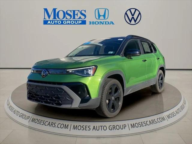 2025 Volkswagen Taos 1.5T SE Black for sale in Huntington, WV