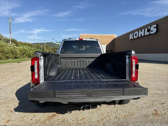 2027 Ford F-350 LARIAT