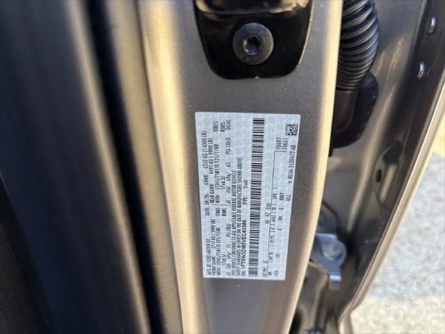 2027 Ford F-350 LARIAT