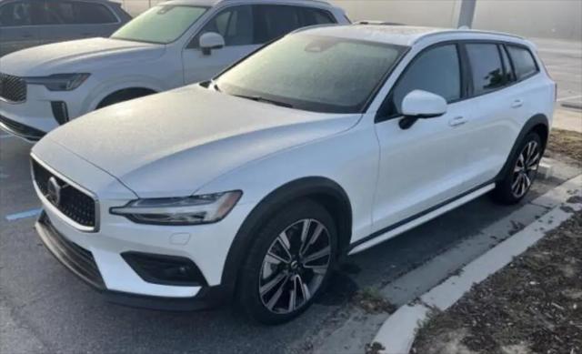 2025 Volvo V60 Cross Country Ultra, B5 AWD Gas mild hybrid for sale in Houston, TX