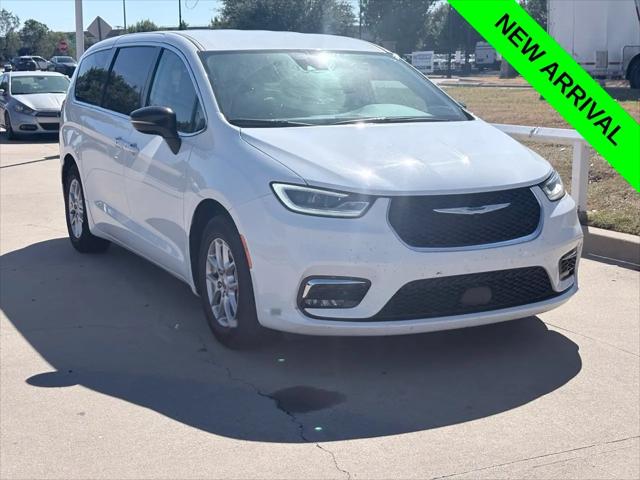 2024 Chrysler Pacifica Touring L for sale in Frisco, TX