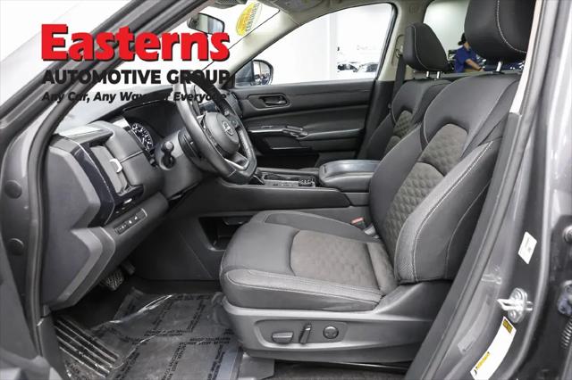 2023 Nissan Pathfinder SV 4WD