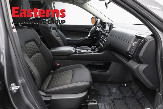 2023 Nissan Pathfinder SV 4WD