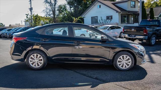 2020 Hyundai Accent SE