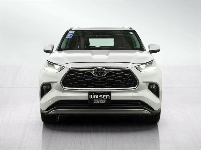 2023 Toyota Highlander Platinum