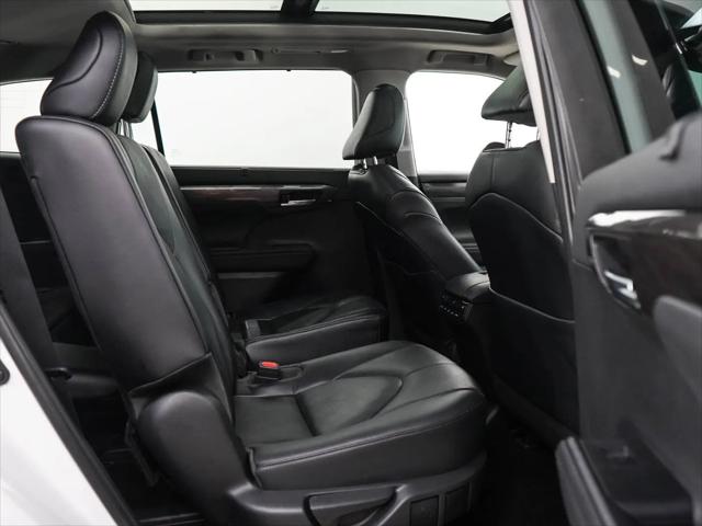 2023 Toyota Highlander Platinum