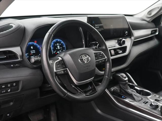 2023 Toyota Highlander Platinum