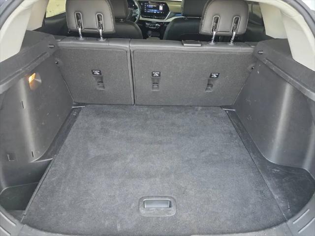 2025 Chevrolet Trax FWD LT