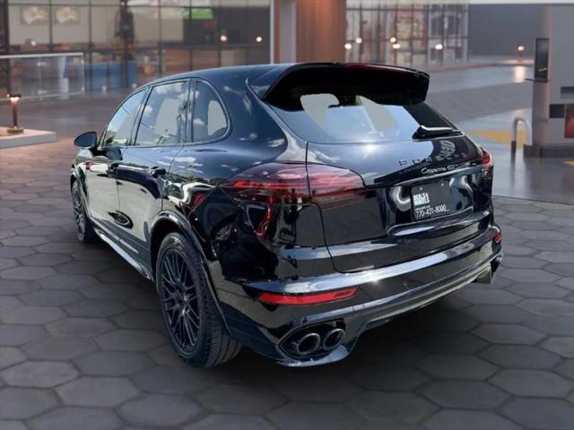2016 Porsche Cayenne GTS