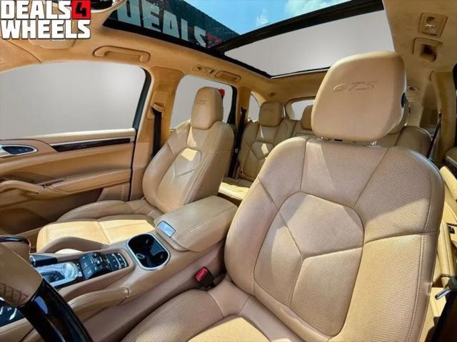 2016 Porsche Cayenne GTS