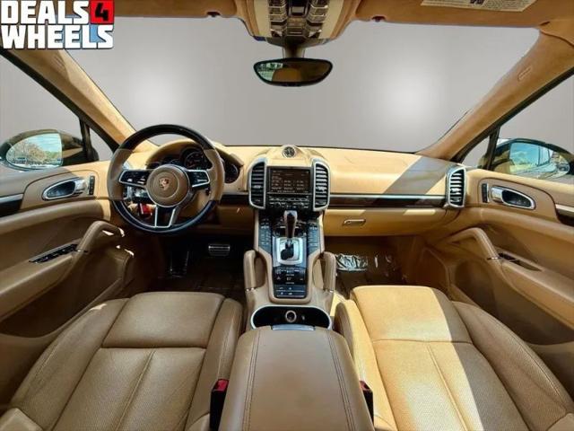 2016 Porsche Cayenne GTS