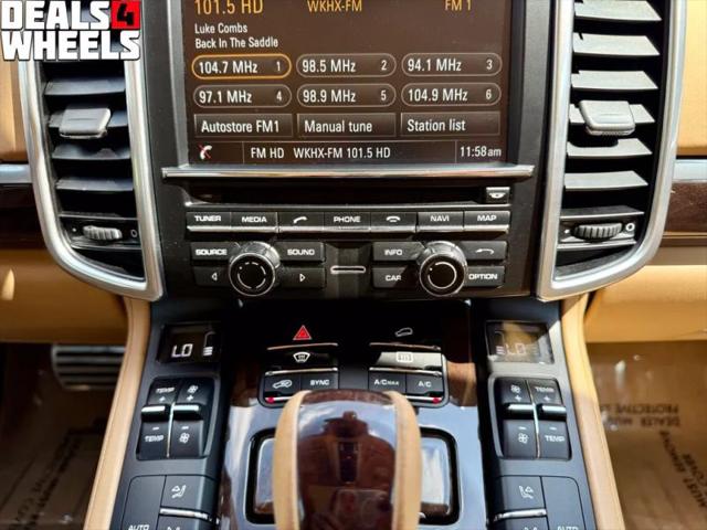 2016 Porsche Cayenne GTS