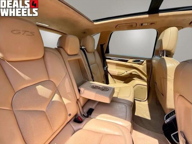 2016 Porsche Cayenne GTS