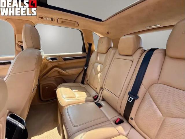 2016 Porsche Cayenne GTS