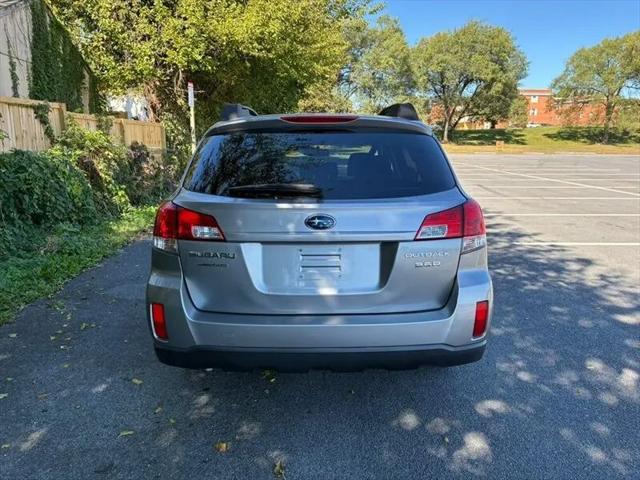 2010 Subaru Outback 2.5i Premium