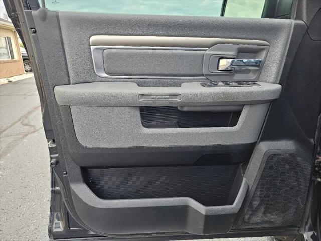 2018 Ram 1500 Big Horn Crew Cab 4x4 57 Box
