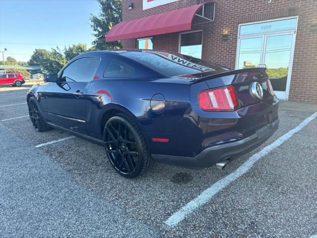 2011 Ford Mustang V6