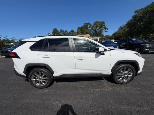 2020 Toyota RAV4 XLE Premium